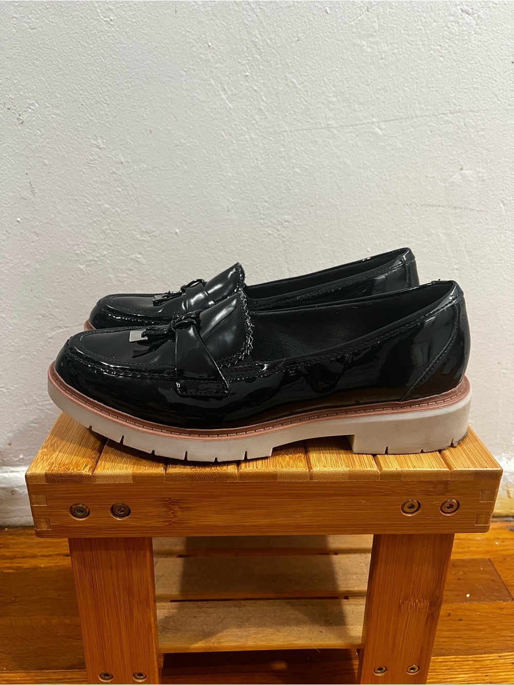 Clark’s Patent Leather Chunky Lug Sole Black Comfort Loafers 8 Preppy Academia - Picture 4 of 12